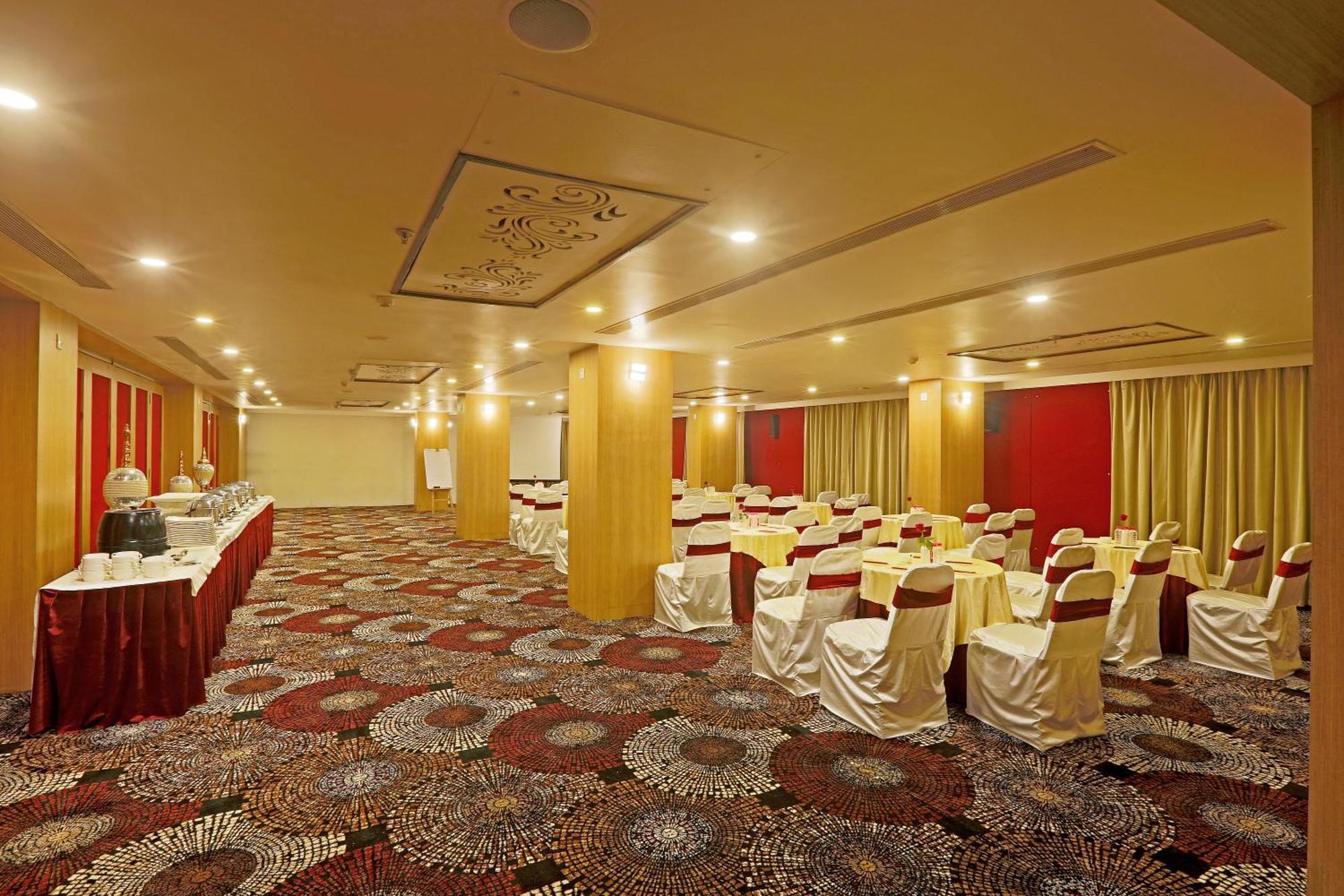 Vesta Grand Central Udaipur Exterior foto