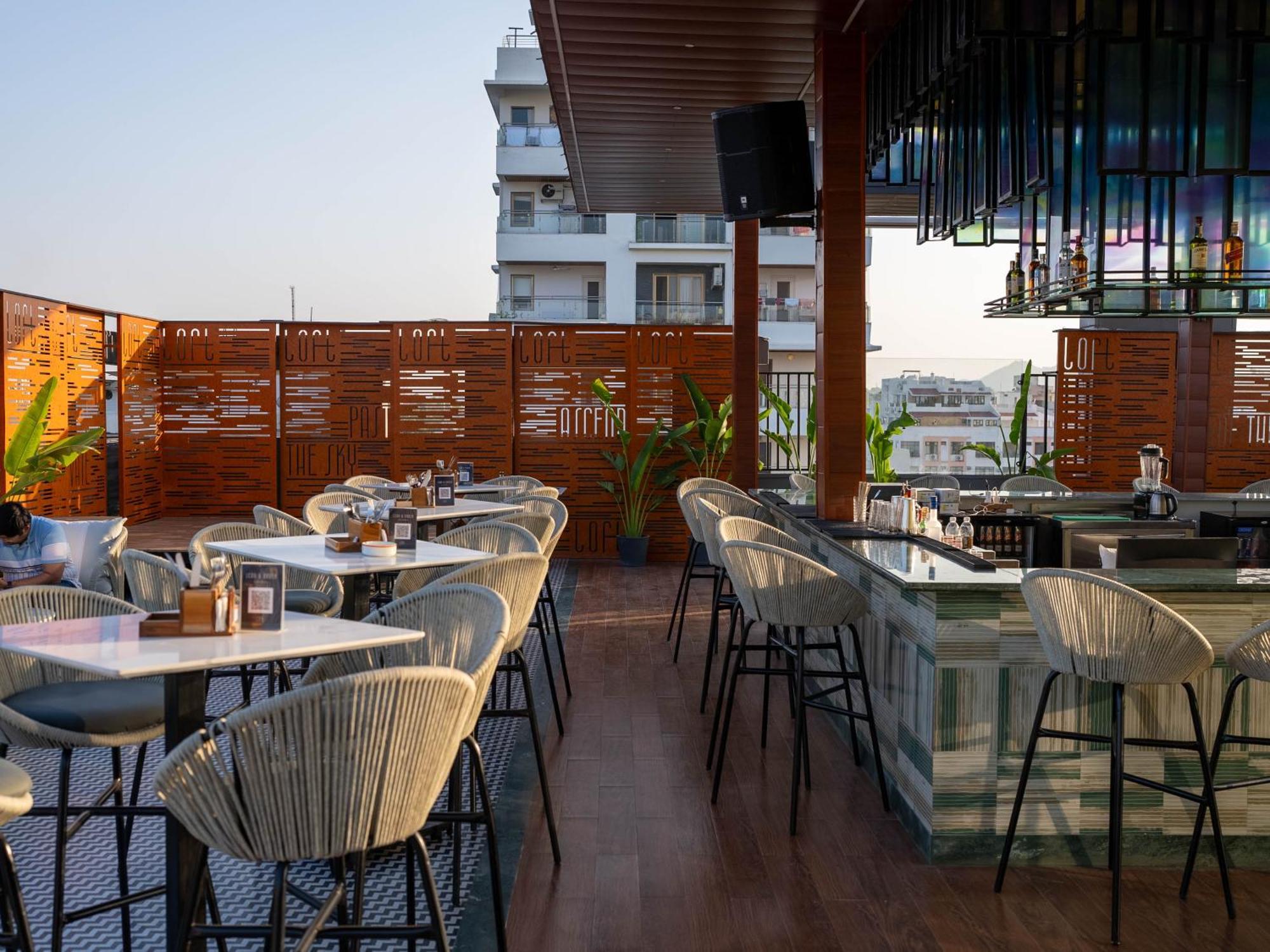 Vesta Grand Central Udaipur Exterior foto
